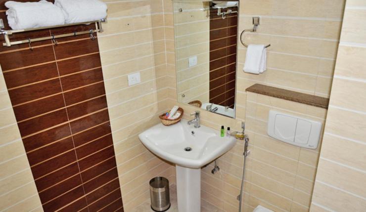 Hotel Grand Mahal Srīnagar Rom bilde